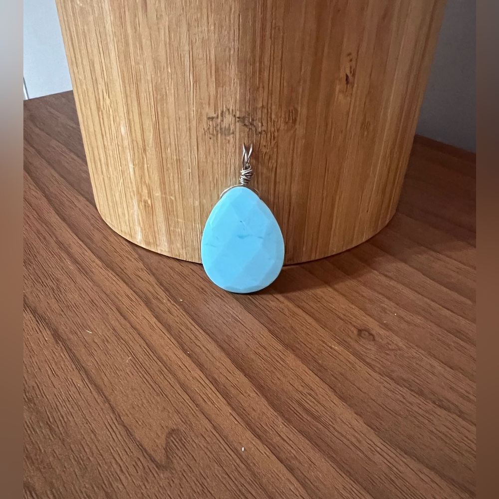 Vintage turquoise pendant.